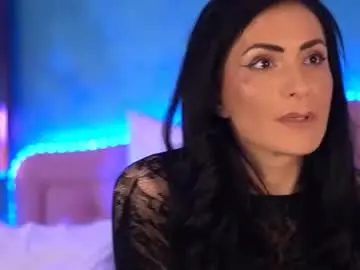 Raisavawn  live sex cam