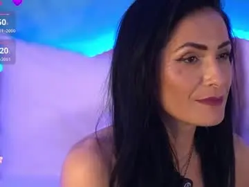 Raisavawn  live sex cam