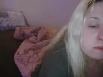 Stoned2dabones666  live sex cam