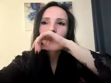 Trishasouhrada  live sex cam