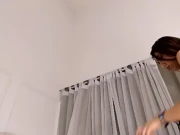 Ada_belucci  live sex cam