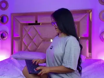 Alahiacolucci  live sex cam