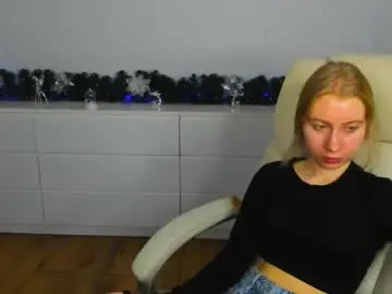 Alina__blonde  live sex cam