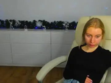 Alina__blonde  live sex cam