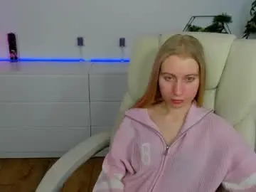 Alina__blonde  live sex cam