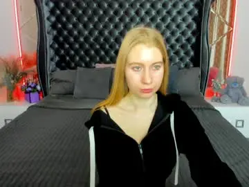 Alina__blonde  live sex cam