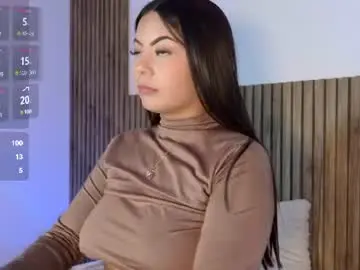 Amberlu__  live sex cam