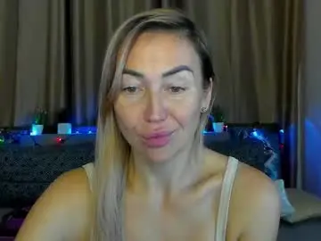 Ay_kiss_jully  live sex cam