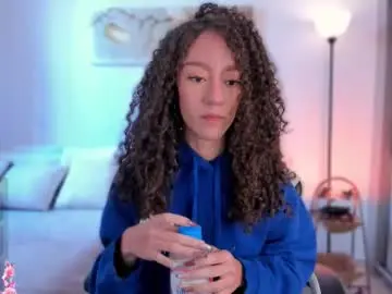 Chloemoreti  live sex cam