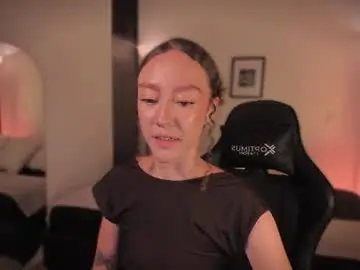 Chloemoreti  live sex cam