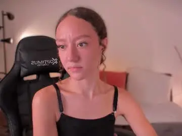 Chloemoreti  live sex cam