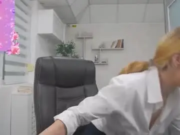 Ellamilf  live sex cam