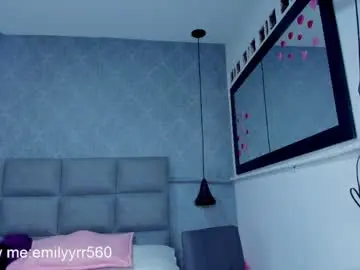 Emilyy_r  live sex cam