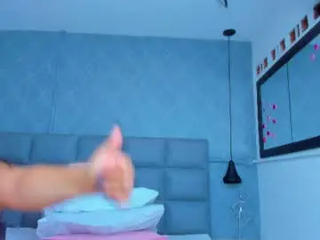 Emilyy_r  live sex cam