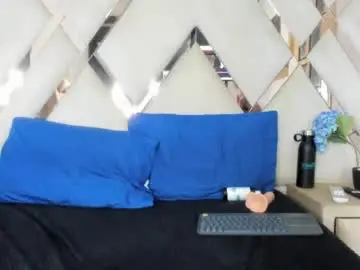 Honeyht  live sex cam