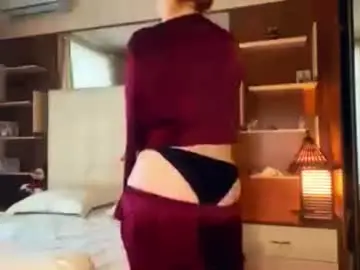 Lesashrum  live sex cam