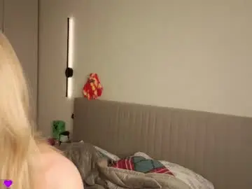 Miroslavasong  live sex cam