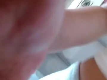 Nia_cop  live sex cam