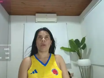 Perla_hot4u  live sex cam