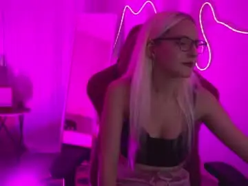 Violamore  live sex cam