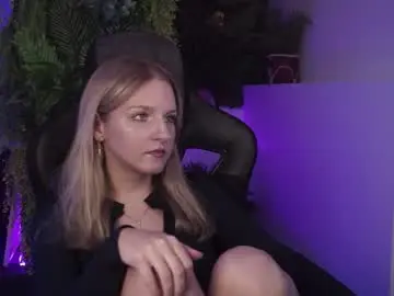 Violamore  live sex cam