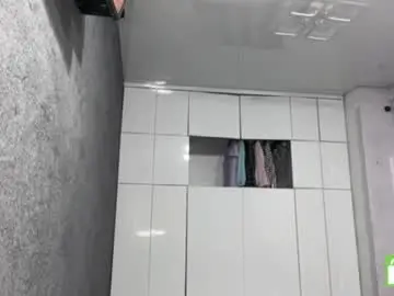 Xeniabungard  live sex cam