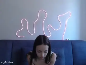 Your_soul_garden  live sex cam