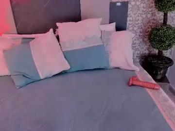 Abrilsnow  live sex cam