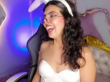 Bella_cuttee  live sex cam