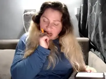 Candycream74  live sex cam