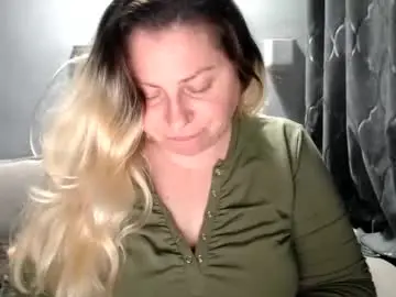 Candycream74  live sex cam