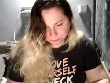 Candycream74  live sex cam