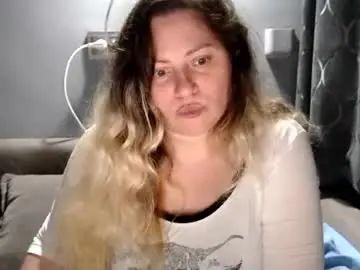 Candycream74  live sex cam