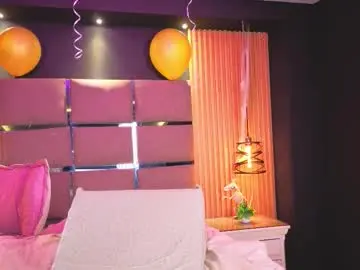 Emily_roberts9  live sex cam