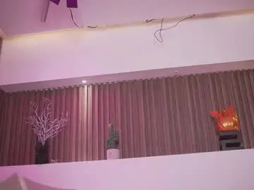 Emily_roberts9  live sex cam