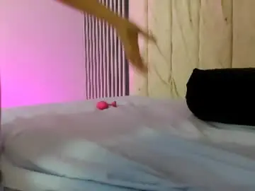 Emma_and_aysha  live sex cam