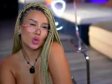 Evazane  live sex cam