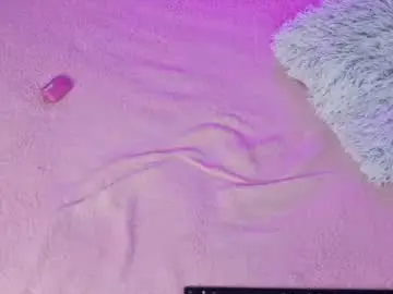 Glitchdoll  live sex cam