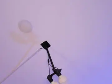 Millieskinny_  live sex cam