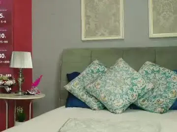 Mira_glow  live sex cam