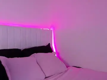 Modelross07  live sex cam