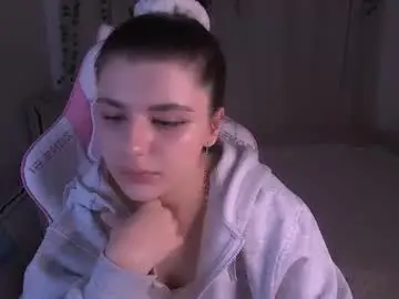 Pyro_flerrr  live sex cam