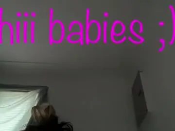 Tattookitty25  live sex cam