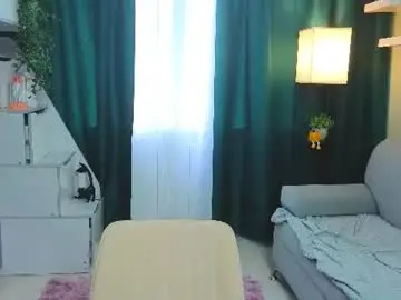 Tuttyfruitty  live sex cam