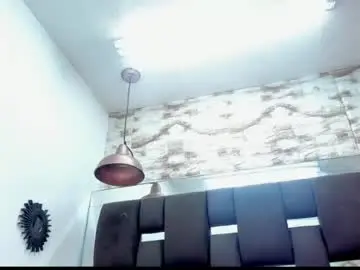 Allicepetit  live sex cam