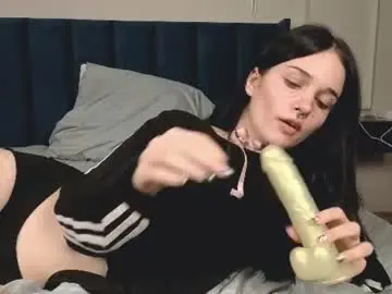 Blevakira  live sex cam