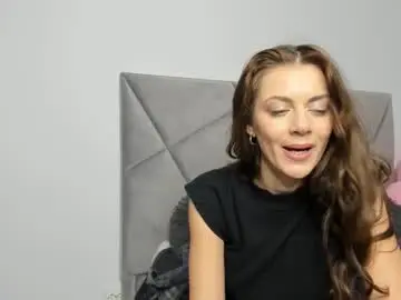 Blueeyeslexxxy  live sex cam