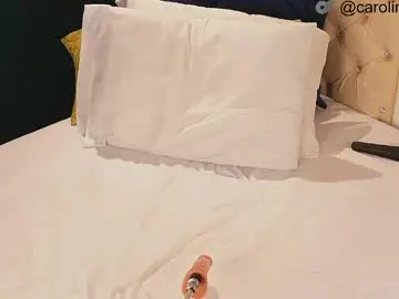 Caroline_adams_  live sex cam