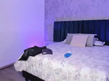 Chanell15_  live sex cam