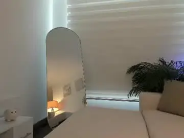 Doll_oriana  live sex cam